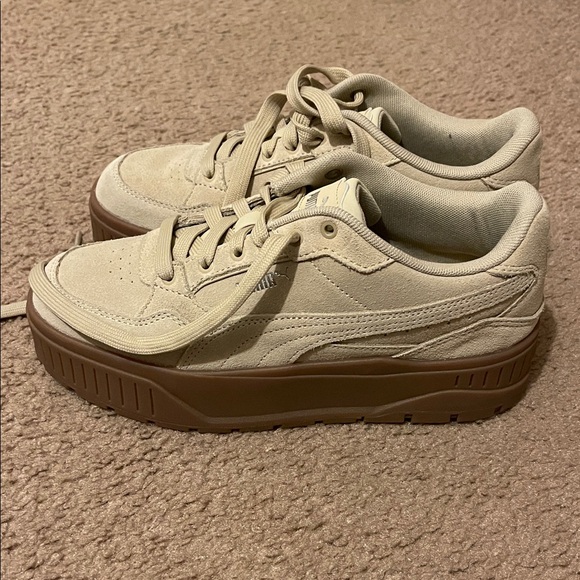Puma Tan Sneakers with Brown Soles - Picture 3 of 5